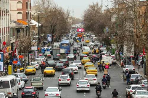 ترافیک تهران در مهر ۳۰ درصد بیشتر می شود لغو سهمیه ۲۰ روزه عبور رایگان در محدوده کاهش آلودگی از ۱ تا ۸ مهر